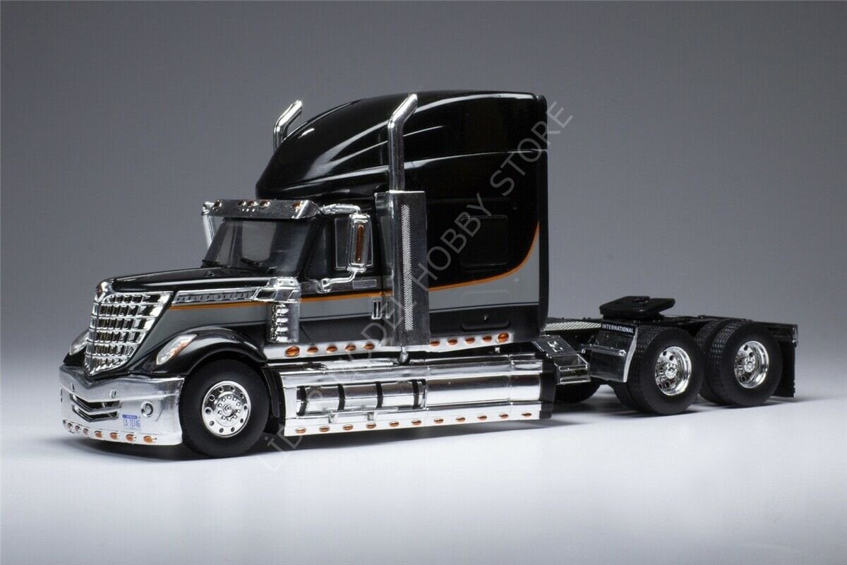 1:43 2010 International Lonestar LKW Truck