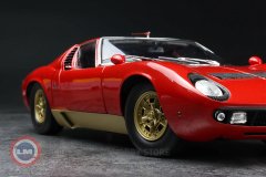 1:18 1966 Lamborghini Miura S