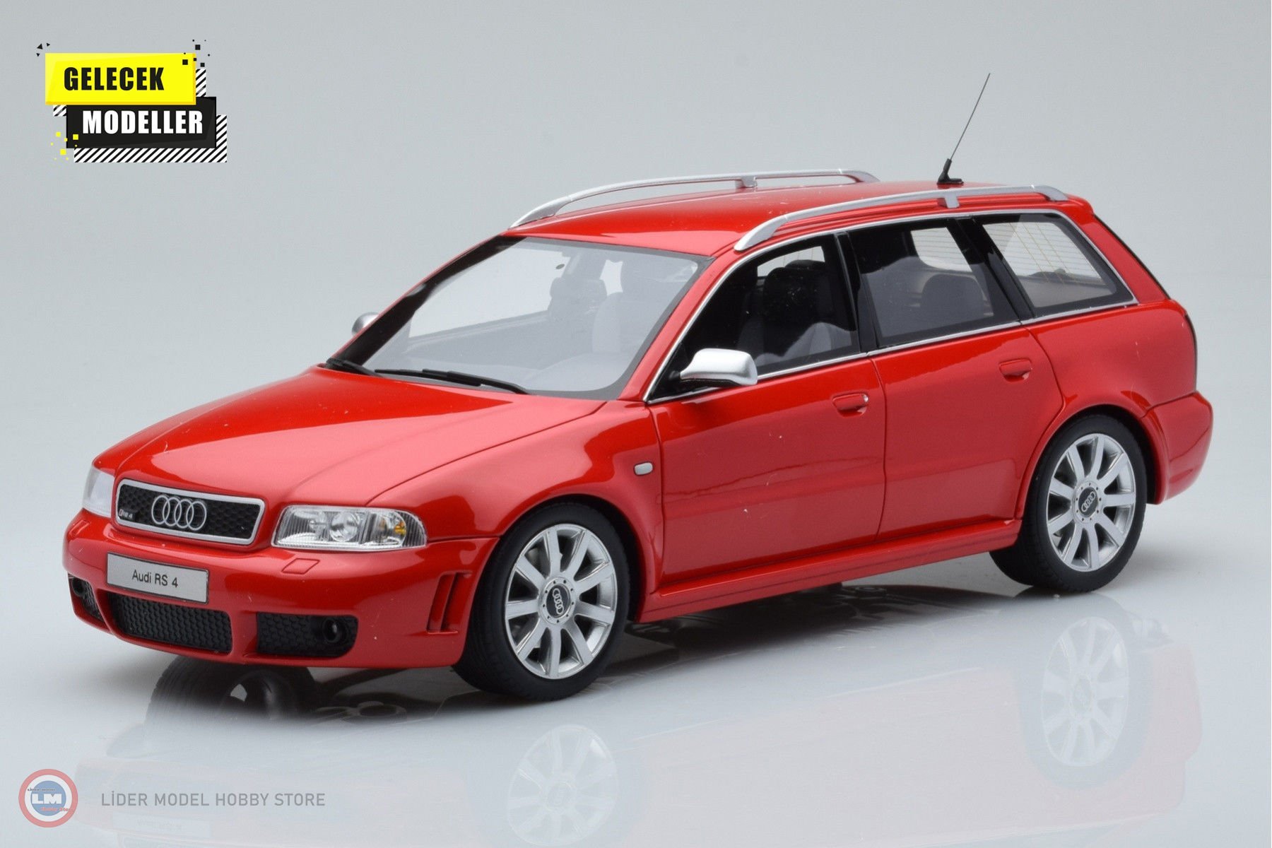 1:18 2000 Audi RS 4 B5