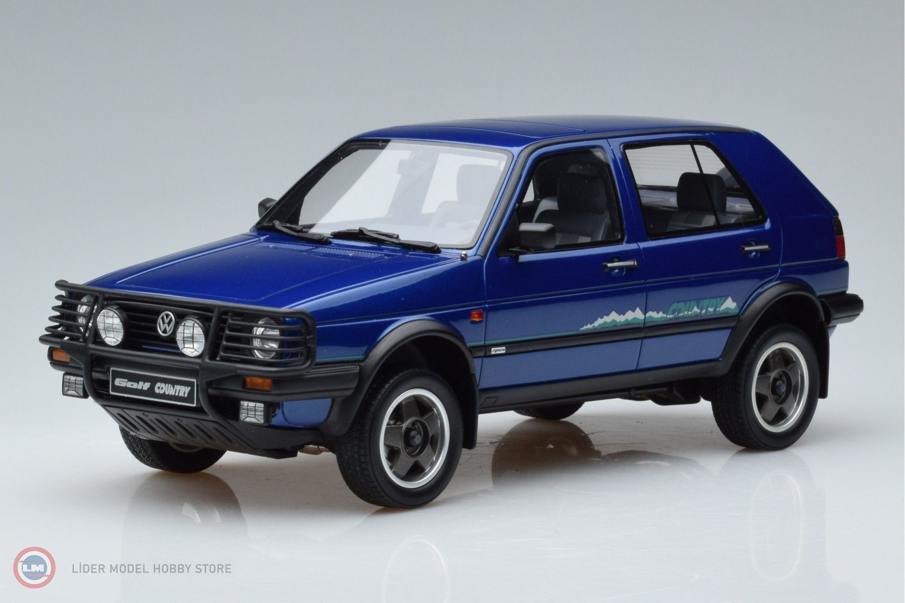 1:18 1990 Volkswagen Golf II Country