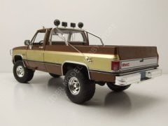 1:18 1982 GMC K-2500 Sierra Grande