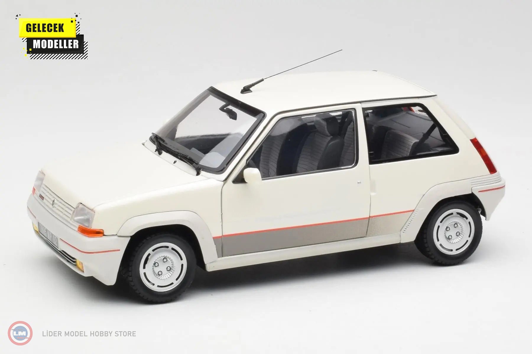 1:18 1985 Renault Supercinq GT Turbo PH I Pearl White