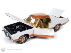 1:18 1969 Pontiac Grand Prix (Royal Bobcat)