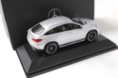 1:43 2016 Mercedes Benz AMG GLE 63 Coupe