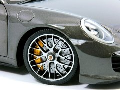 1:18 2014 Porsche 911 991 Turbo S Coupe