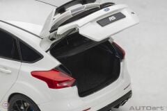 1:18 2016 Ford Focus RS Beyaz