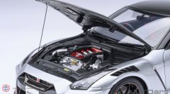 1:18 2022 Nissan GT-R (R35) Nismo 2022 Special Edition (Ultimate Metal Silver)