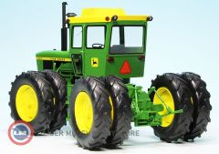 1:32  John Deere 7520 with cabin Traktör