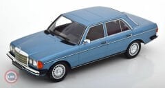 1:18 1975 Mercedes Benz 230E (W123)