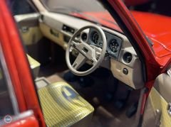 1:18 1980 Toyota Land Cruiser 60