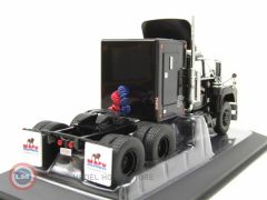 1:43 1966 Mack R-Series with rear cabin