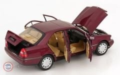 1:18 1993 Mercedes Benz C-Klasse W202 Limousine