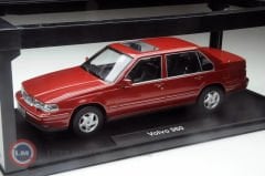 1:18 1996 Volvo 960