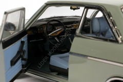 1:18 1972 Audi 100 LS Coupe