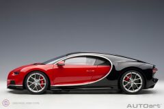 1:12 2017 Bugatti Chiron (Italian Red  Nocturne Black)