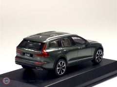 1:43 2019 Volvo V60 Cross Country