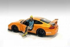 1:18 American Diorama Car Meet Figure #3 76279