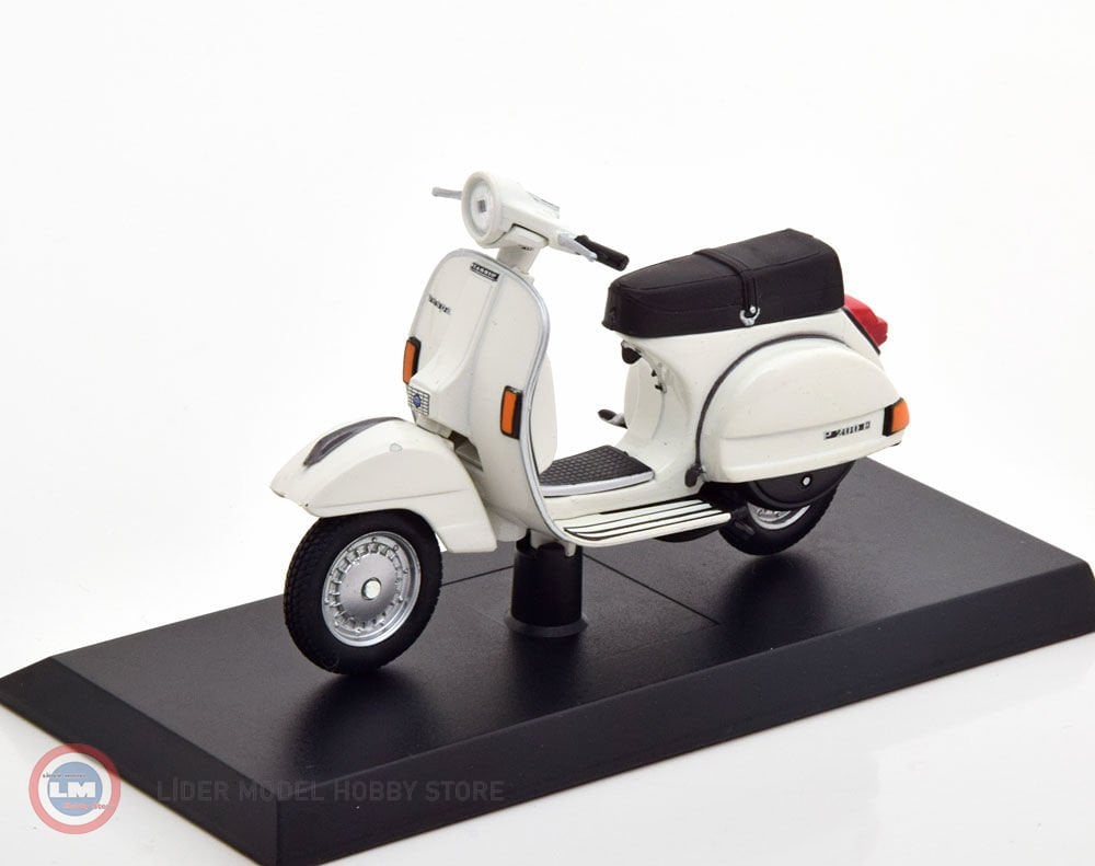 1:18 1978 Vespa P200E