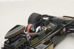 1:18 1973 Lotus 72E #1 E.Fittipaldi Figürlü