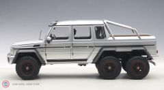 1:18 2013 Mercedes Benz G63 AMG 6x6