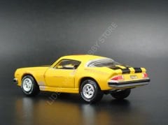 1:64 1977 Chevy Camaro