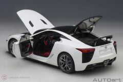 1:18 Lexus LFA (Whitest WhiteCarbon)