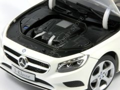 1:18 2015 Mercedes Benz S Class Coupe - Kusurlu