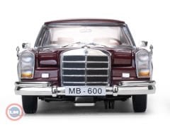 1:18 1966 Mercedes Benz 600 Pullman