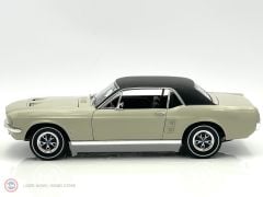 1:18 1967 Ford Mustang Coupe She Country Special