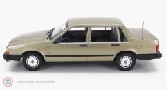 1:18 1986 Volvo 740 GL