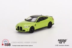 1:64  BMW M4 Competition G82