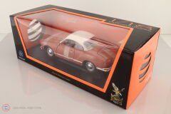 1:18 1966 Volkswagen Karmann Ghia