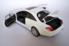 1:18 2006 Mercedes Benz CL Class Coupe