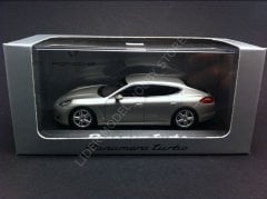 1:43 2009 Porsche Panamera Turbo