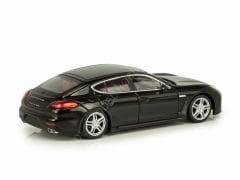 1:43 2013 Porsche Panamera Turbo