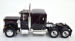 1:18 1967 Peterbilt 359