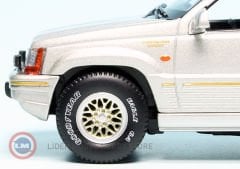 1:43 1995 Jeep GRAND CHEROKEE