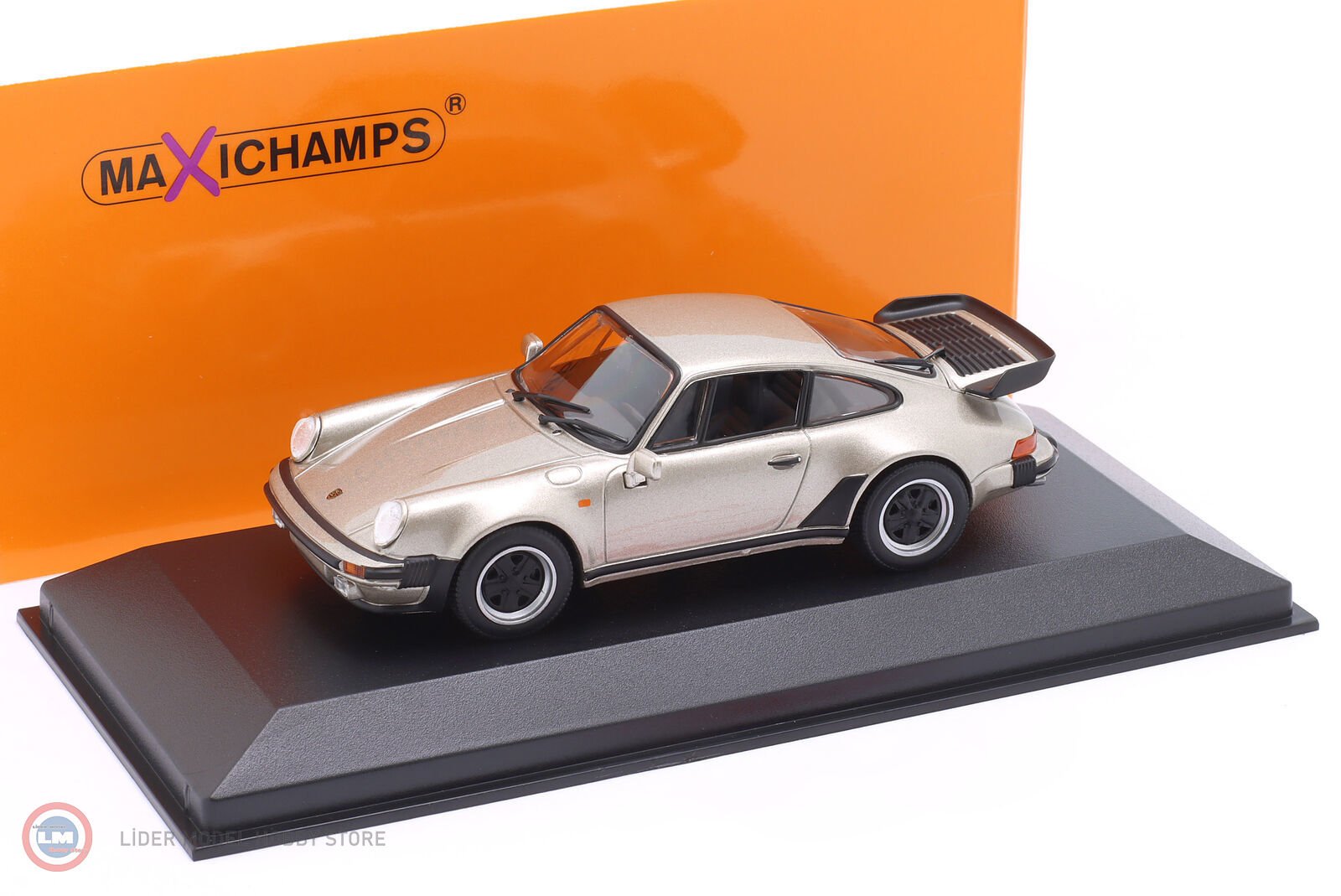 1:43 1977 Porsche 911 TURBO 3.3 (930)