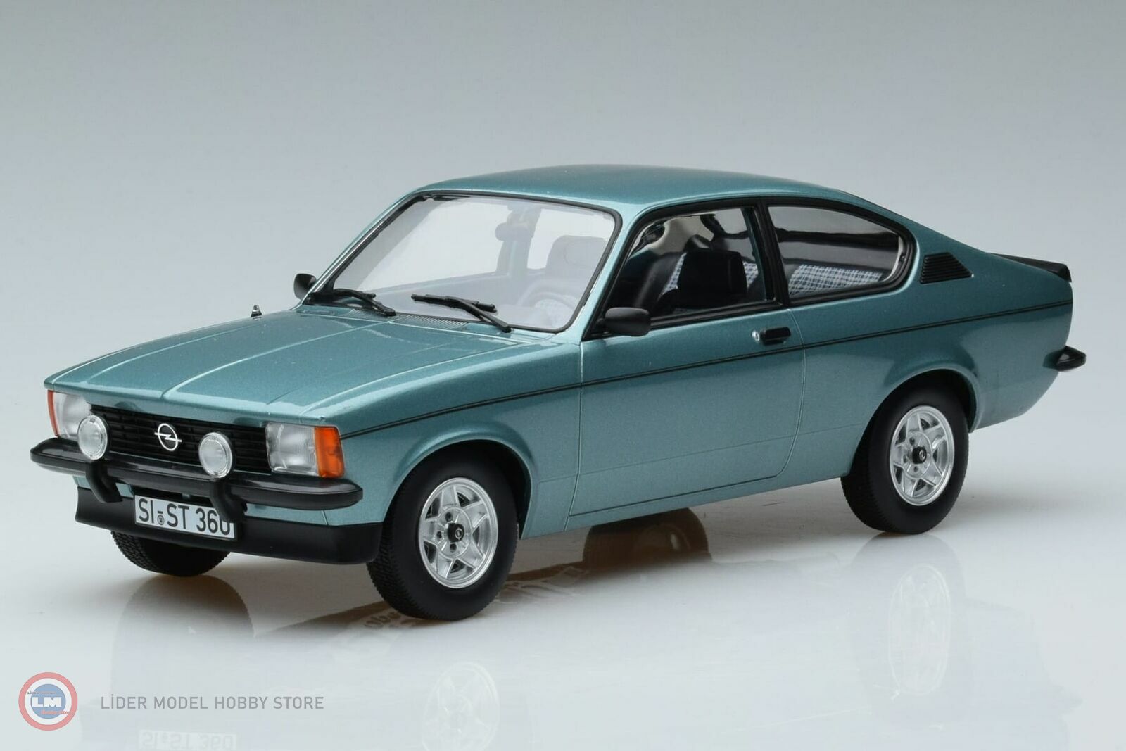 1:18 1978 Opel Kadett Rallye Winterfest