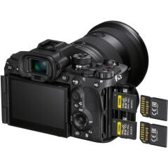 Sony A7R V Body Aynasız Fotoğraf Makinesi (Distribütör Garantili)