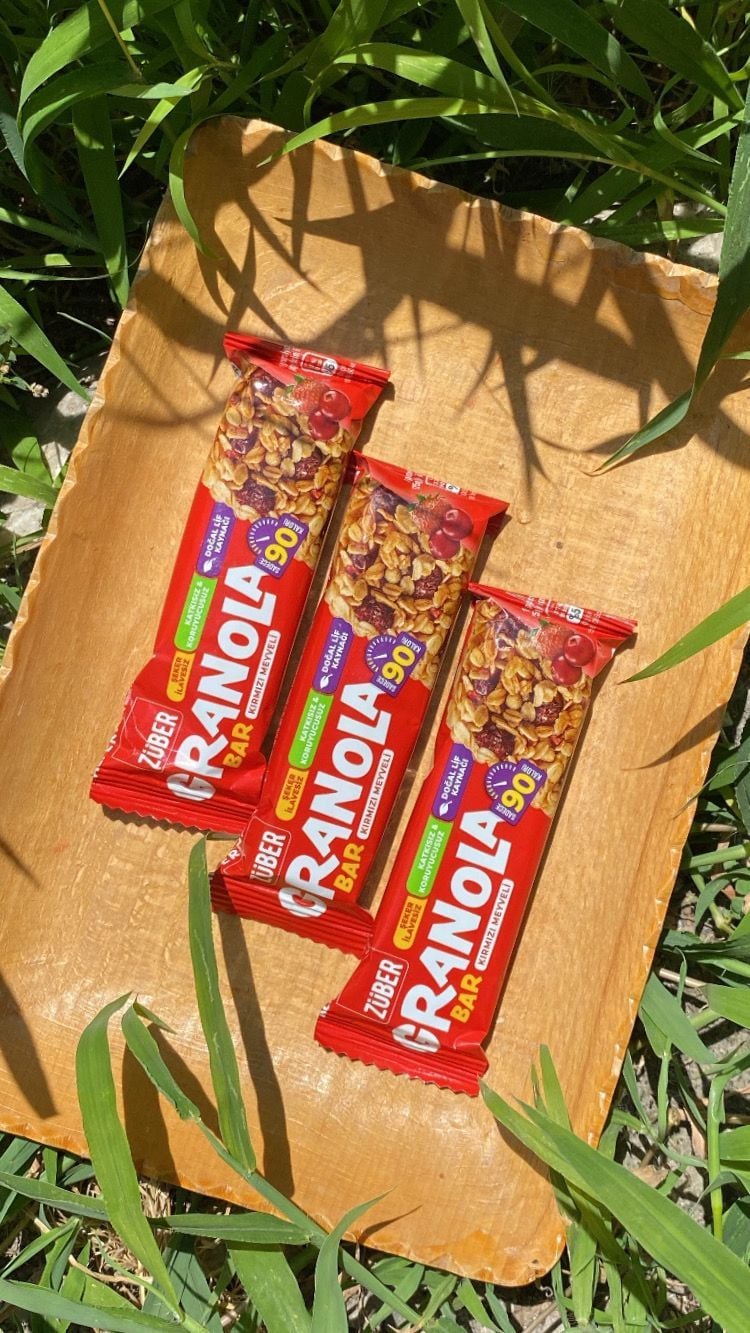 Züber Kırmızı Meyveli Granola Bar