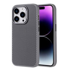 iPhone 15 Pro Max Kılıf Magsafe Şarj Özellikli Karbon Fiber Görünümlü Troy Kapak