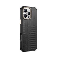 iPhone 16 Pro Max Kılıf Kablosuz Şarj Özellikli Karbon Fiber Görünümlü Antina Kapak