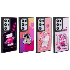 Samsung Galaxy S24 Ultra Kılıf Parlayan Kabartmalı İkonik Figürlü Amas Silikon Kapak