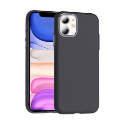 iPhone 11 Kılıf Kablosuz Şarj Özellikli Karbon Fiber Görünümlü Gros Kapak