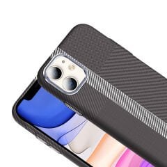 iPhone 11 Kılıf Kablosuz Şarj Özellikli Karbon Fiber Görünümlü Gros Kapak
