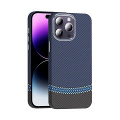 iPhone 14 Pro Max Kılıf Kablosuz Şarj Özellikli Karbon Fiber Görünümlü Gros Kapak