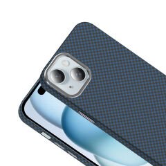 iPhone 15 Kılıf Kablosuz Şarj Özellikli Karbon Fiber Görünümlü Gros Kapak