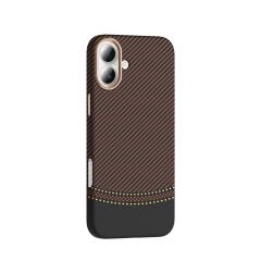 iPhone 16 Plus Kılıf Kablosuz Şarj Özellikli Karbon Fiber Görünümlü Gros Kapak
