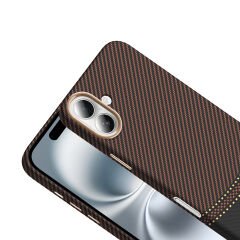 iPhone 16 Plus Kılıf Kablosuz Şarj Özellikli Karbon Fiber Görünümlü Gros Kapak